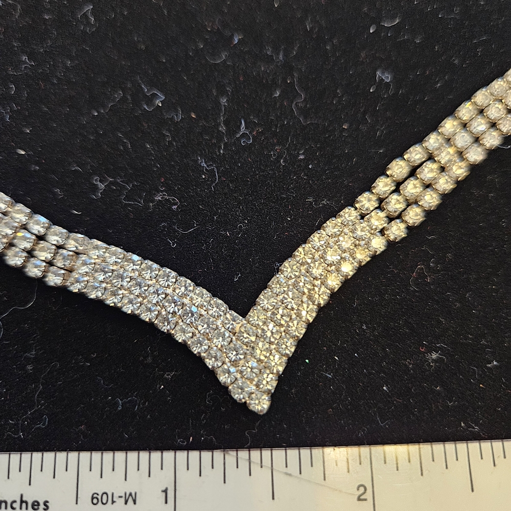 Elegant Vintage Silver Rhinestone V Necklace